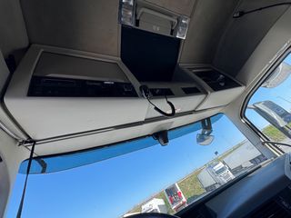 Volvo 2016 FH4 500-thumb-16