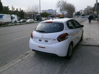 Peugeot 208 2016 1.6 Blue-HDi Active face lift Euro 6ΝΑVΙ ΟΘΟΝΗ-thumb-4