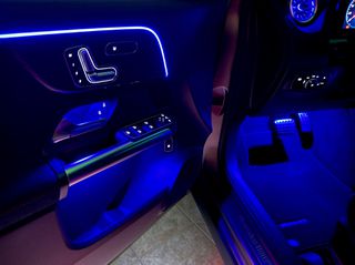 Mercedes-Benz GLA 250 2021 AMG LINE/KEYLESS/CAMERA 360°/MULTIBEAM/DISTRONIC/AMBIENT-thumb-19