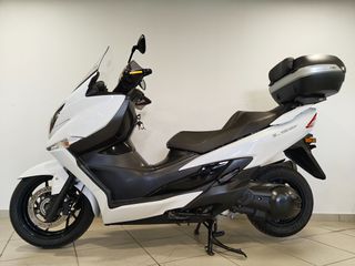 Suzuki Burgman 400 2018 ABS-thumb-2