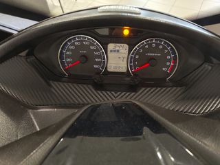 Suzuki Burgman 400 2018 ABS-thumb-10