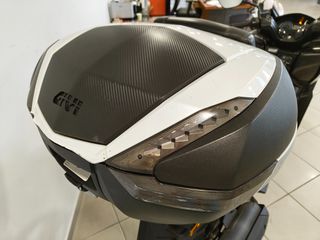 Suzuki Burgman 400 2018 ABS-thumb-14
