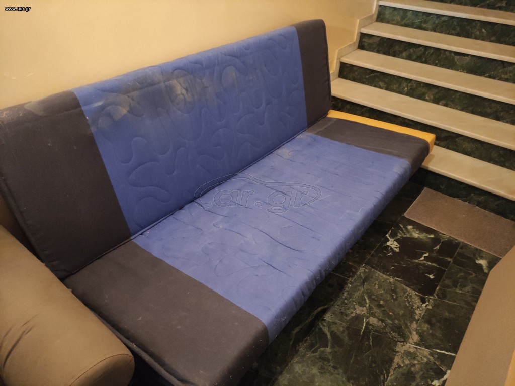 Τριθέσιος καναπές κρεβάτι