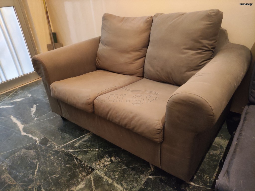Πωλείται διθέσιος καναπές