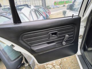 ΤΑΠΕΤΣΑΡΙΕΣ BMW E30 **AUTO IKAS**