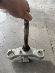 Σταύρος πιρουνιού ταφ v strom 650-thumb-1