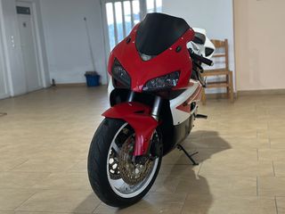 Honda CBR 1000RR 2004