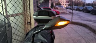 ΣΕΤ ΚΑΘΡΕΦΤΕΣ ΜΕ ΦΛΑΣ LED CARBON(H)