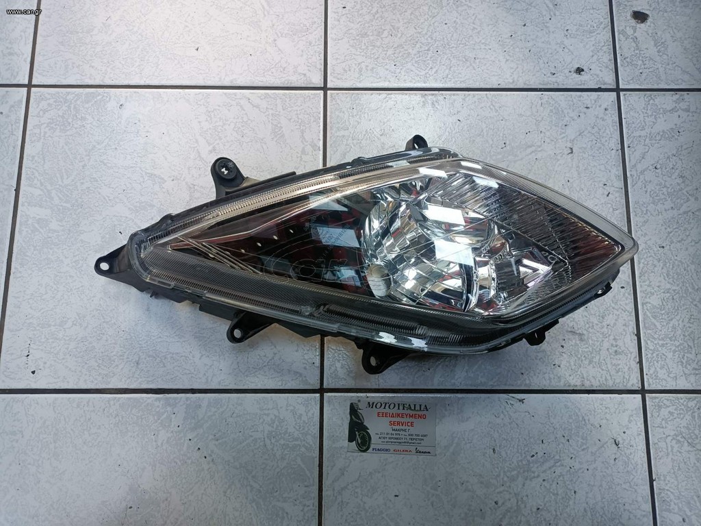 SYM GTS ΦΑΝΑΡΙ ΕΜΠΡΟΣ ΑΡΙΣΤΕΡΟ