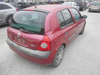 Renault Clio 2004-thumb-3