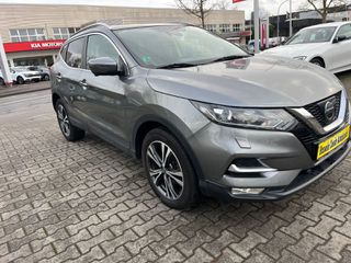 Nissan Qashqai 2017 1.2 DIG-T N-CONNECTA-thumb-3