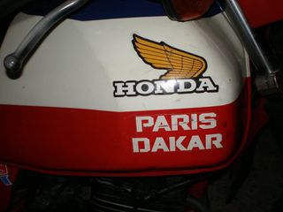 Honda XLR 1982 PARIS  DAKAR-thumb-1