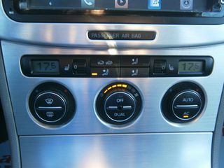 Volkswagen Passat 2009 1.8 16V HIGHLINE / DSG/PARK ASSIST-thumb-24