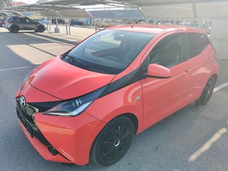 Toyota Aygo 2015 5D X-CITY AYTOMATO FULL EXTRA! ΑΡΙΣΤΟ!!!