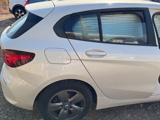 Bmw 116 21' F40 Ουρανος-thumb-1