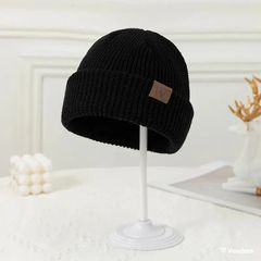 Κομψό Μαύρο Πλεκτό Σκουφί για Έφηβους