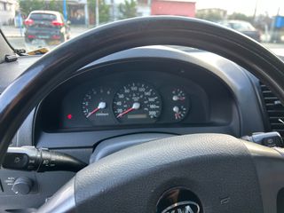 Kia Sorento 2003-thumb-11