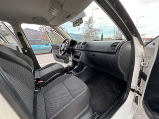 Skoda Fabia 2010 ΕΛΛΗΝΙΚΟ-thumb-15