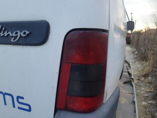 ΔΕΞΙ ΠΙΣΩ ΦΑΝΑΡΙ BERLINGO - PARTNER 2000-2008  2πλά ανοιγώμενες πόρτες