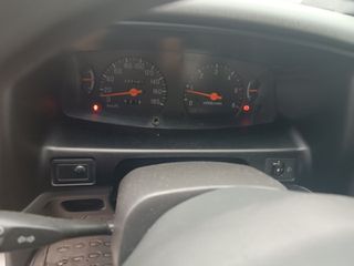 Mitsubishi L200 2003-thumb-3