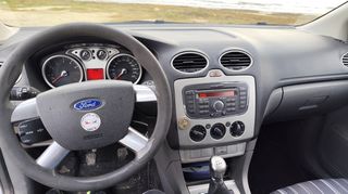 Ford Focus 2010-thumb-4