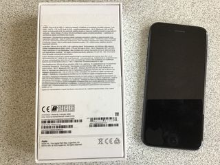 iPhone SE  64gb - 3rd generation - 2022 - 5G