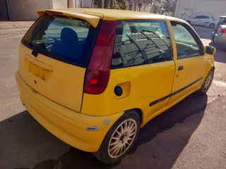Fiat Punto gt 1400cc turbo 1994-1999	Προφυλακτήρας και Φανάρια πίσω