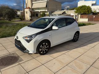Toyota Aygo 2020 1.0 X-PLAY TOUCH-thumb-1