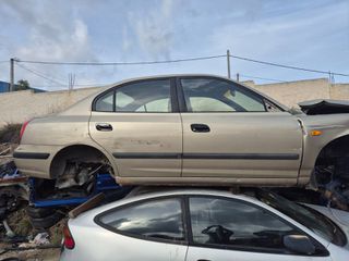 Hyundai Elantra 00-04 1.6-thumb-1