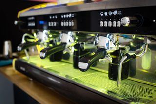 Πωλείται μηχανή καφέ Wega Polaris EVD