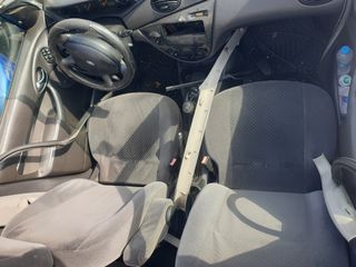 Ford Focus 03 1.8-thumb-5