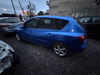Mazda 3 2004-thumb-9