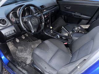Mazda 3 2004-thumb-11