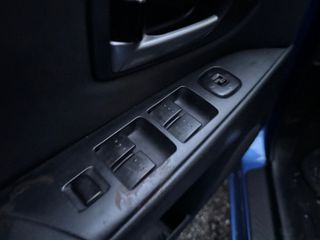 Mazda 3 2004-thumb-12