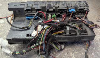 ΑΣΦΑΛΕΙΟΘΗΚΗ SAM MERCEDES C180 C200 C220 W203 2035451801, 5DK008486-40 HELLA 0315457232 (02) A2038201097