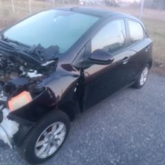 Πωλείται Mazda 2-thumb-3