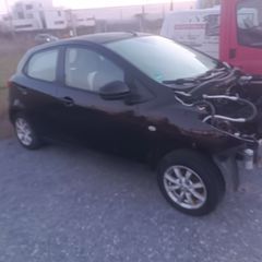 Πωλείται Mazda 2-thumb-4