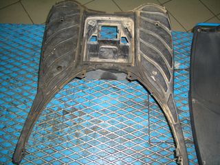 ΠΛΑΣΤΙΚΑ PIAGGIO CARNABY 125-thumb-4