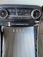 Χειριστήρια διακόπτες ερκοντίσιον Ford puma2020