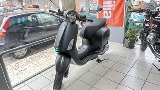Vespa 2025 Primavera 125 S-thumb-1