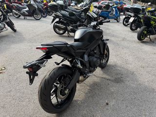 Yamaha MT-09 Y-AMT 2026-thumb-3