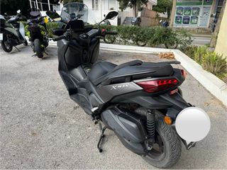 Yamaha XMAX 300 2023-thumb-5