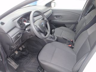 Dacia Sandero 2021-thumb-4