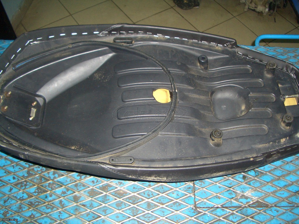 ΣΕΛΑ ΓΙΑ PIAGGIO CARNABY 125