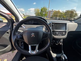 Peugeot 208 2018 1.2 VTI STYLE-thumb-5