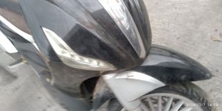 PIAGGIO BEVERLY 300-thumb-3