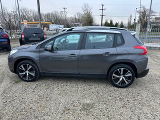 Peugeot 2008 2016-thumb-3