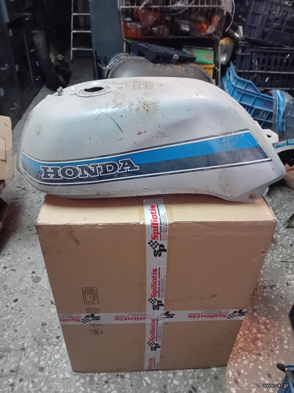 HONDA SB 400