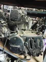 KAWASAKI KL 250-thumb-1
