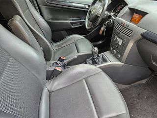 Opel Astra 2005-thumb-1